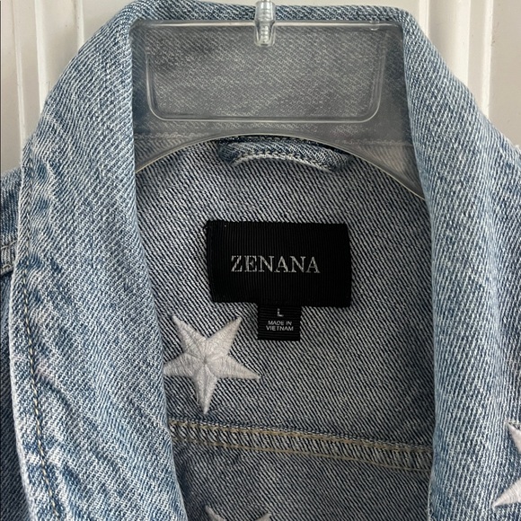 Zenana Women’s Large Outfitters Blue Denim Jacket with White Stars 100% cotton - Picture 3 of 8